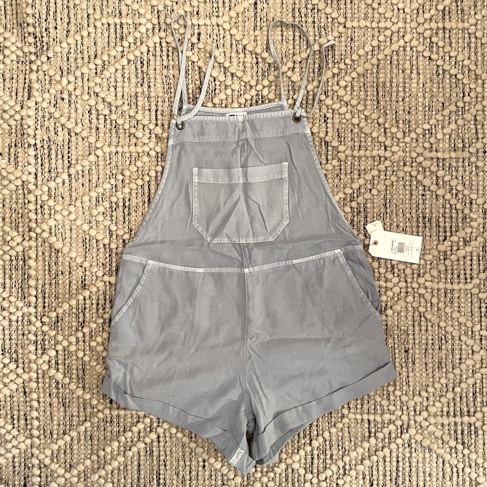 Billabong Jumper / Romper